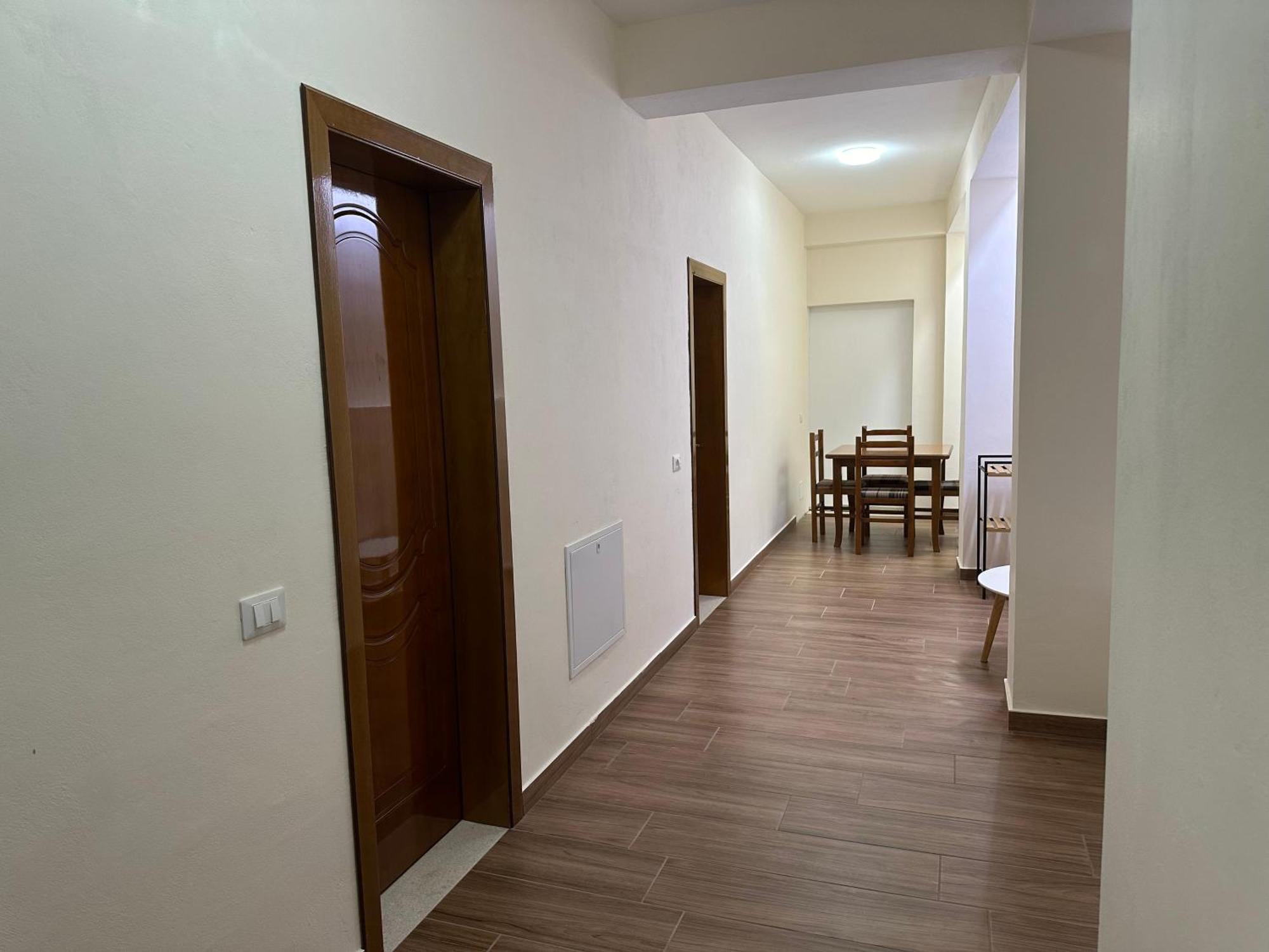Krujë Guni Inn מראה חיצוני תמונה